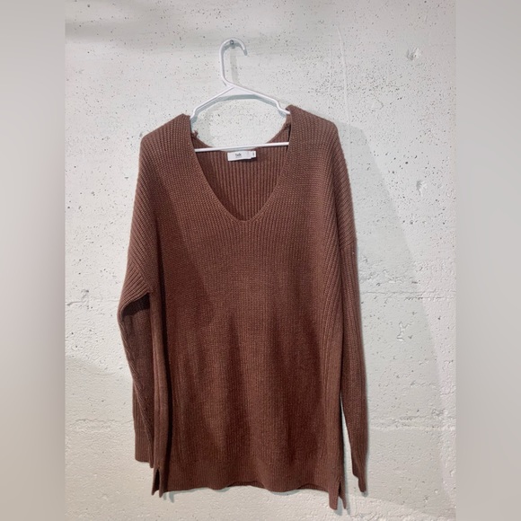 Oversized Knit Sweater with V Neck - Picture 1 of 1
